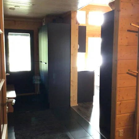 Βίλα Kuhmit Cottages