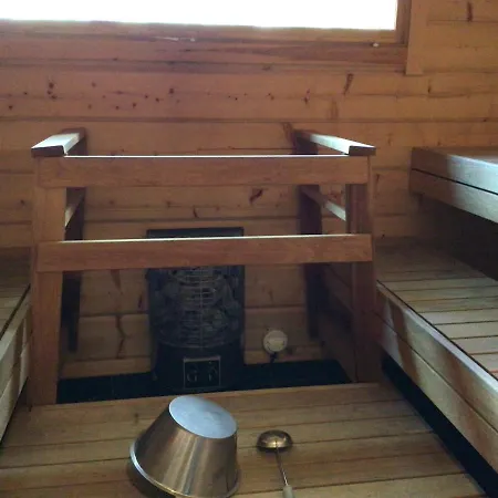 Kuhmit Cottages