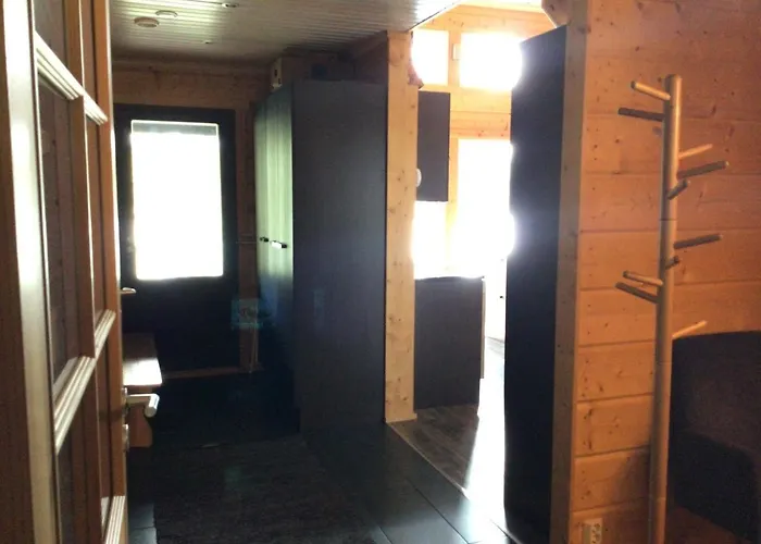 Βίλα Kuhmit Cottages